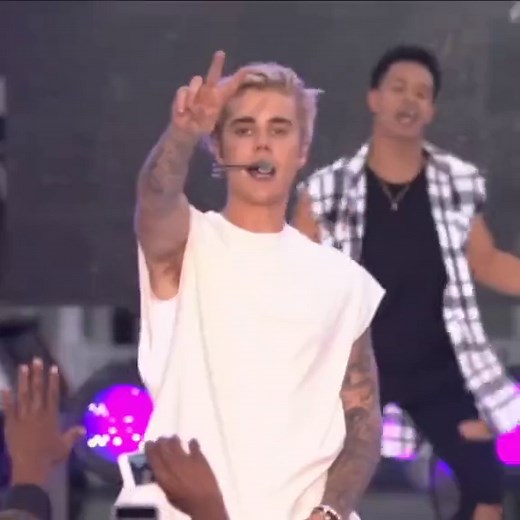 Justin Bieber Sorry 2015 Live Performance on The Ellen Show