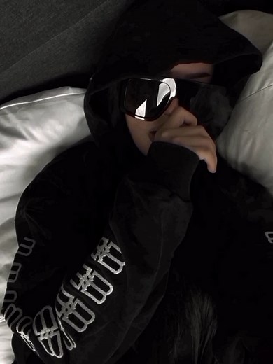 Hoodie Style: Tips and Inspiration for Streetwear Fashion