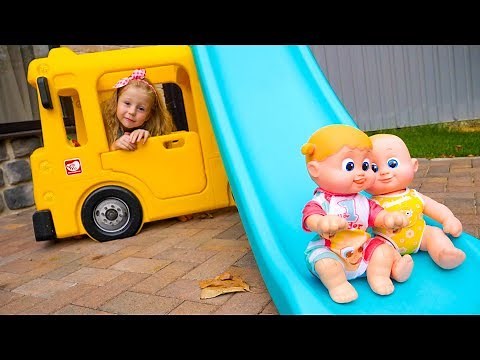 Stacy y la historia para niños sobre muñecas