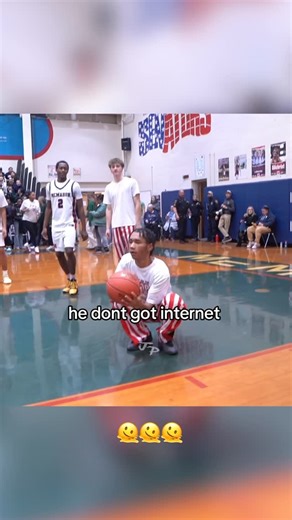 MaxPreps | No internet is wild 😭💀 ( via @jaypshotit ) | Instagram