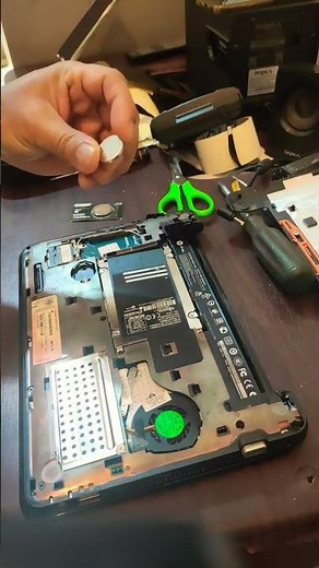 How to replace the cmos battery of hp laptop l Jude Master