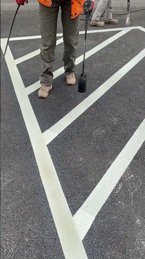 Thermoplastic striping for years of maintenance free lines. #construction #asphalt9