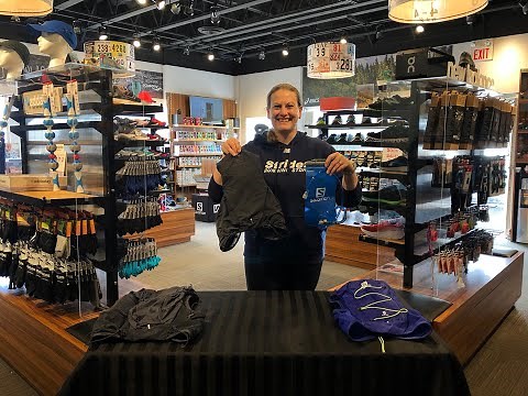 How to install a Salomon soft reservoir into a hydration pack.