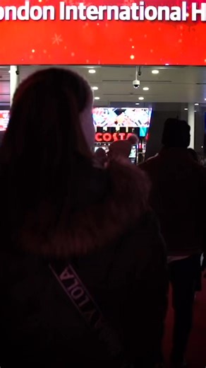 🎥 London International Horse Show & FEI World Cup™ Jumping-Dressage-Driving 🗓 Livestream: December 18 - 22, 2025 ⭐ Register now & watch live: • Unlimited access to all competitions • Full screen & HD on smartphone, smart TV, laptop & PC • All highlight events & content of our partners • Enjoy all features in the app | ClipMyHorse.TV Great Britain