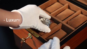 Uten Watch Box with 12 Slots, Watch Case Organizer with Golden Lock and Key, Wooden Watch Display Storage Box with Removable Watch Cushions, Velvet Lining, Metal Clasp