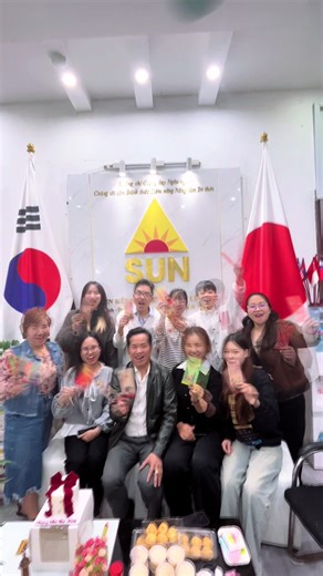 🥂 TẤT NIÊN ẤM ÁP – GẮN KẾT VƯƠN XA CÙNG SUN INTERNATIONAL! Cùng lưu giữ những khoảnh khắc này để bước vào năm mới 2026 với thật nhiều năng lượng và thành công rực rỡ. #suninternational #congtyduhoc #happynewyear #duhoc #trending