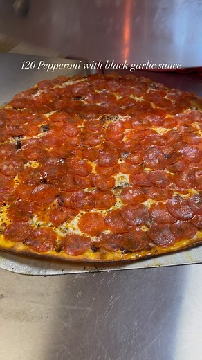 CRUNCH, Baby, Crunch 🔥🔥🔥🍕😋 . . . . . . . #asmr #pizza #asmrcrunchy #burattinopizza #bestfoodla #LAEats #GoodEatsLA #PizzaTime #BestPizza #PizzaMania #pizzalove #pizzaddict #pizzapie pepperoniday #pepperoni #120pepperoni #pepperonipizza #foodporn #foodie #delish #tasty | Burattino Brick Oven Pizza