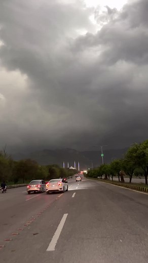 Islamabad Lit: A Captivating Tour of the City's Hotspots