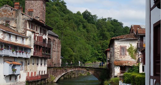 Biarritz to Saint Jean Pied de Port - Biarritz Airport Transfers