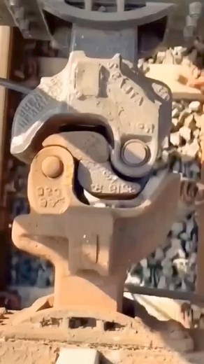 1.4M views · 10K reactions | Train Coupling #shorts | MAX Gyan | Facebook