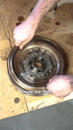 This Noise Means Your Flywheel Is Failing ⚠️ #vw #volkswagen #vwtransporter #gearbox