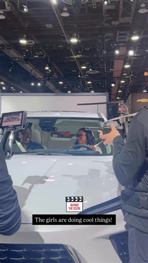Quizzing guests on their OnStar knowledge, testing out Super Cruise and hopping in the best cars at the Detroit Auto Show? Yes, please! | OnStar