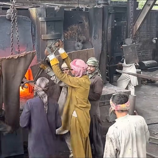 7.9K views · 39 reactions | We Break Aqua Cruise Ship and Make a 4Ton Roller for Milling Machine! #howitsmade #howitsmadematters #fypchallenge#diyproject#roller | How Its Made | Facebook