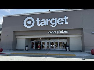 Target USA Storefront View 🇺🇸 | Quick Look Outside the Famous American Retail Giant