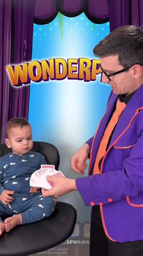 Card tricks for babies. #magician #baby