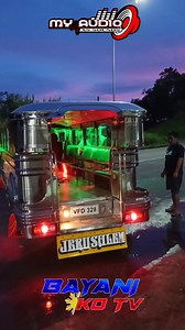 Tarlac jeepney Jacob jeepney Walang stock ng blue na led kaya naging green sa headboard lagayan ng amps at sa mids , tweet & sub red lang available dito sa tarlac. Papalitan nlang ng blue. Lalagay nlang po takip sa likod ng headboard at upuan. Underglow light nlang install natin. #fbreels2025ツ #fbpost2025シ #reelsvideoシ #fb #facebookreel #facebookpost #facebookreelsvideo #facebookvideo #Philippines #videos | Marlon Pilar