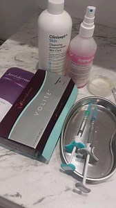 2ml Facial Rejuvenation using Juvederm Ultra 4 & Juvederm VOLITE ™️ 🌟 . Fantastic results on marionette lines and smokers lines ( we havnt treated the lips here). . 👨‍🎓𝐅𝐥𝐚𝐰𝐥𝐞𝐬𝐬 𝐀𝐞𝐬𝐭𝐡𝐞𝐭𝐢𝐜𝐬 𝐓𝐫𝐚𝐢𝐧𝐢𝐧𝐠 🇬🇧𝑼𝑲 𝑨𝒆𝒔𝒕𝒉𝒆𝒕𝒊𝒄𝒔 𝑨𝒄𝒂𝒅𝒆𝒎𝒚 🔹️Ofqual & CPD Training Courses. 🔹️Trained by Nurse Prescribers & Aesthetic Lecturers. 🔹️Expert Skin & Aesthetic Clinic. 🔹️Enrol Via DM. @flawlessaestheticstraining #flawlessaestheticstraining #aestheticstraining #harleystree