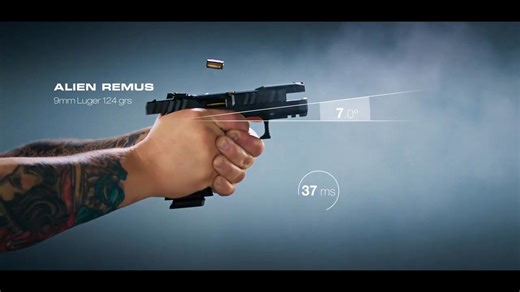 Alienピストルの新バージョンと他のピストルとの跳ね上がりの比較