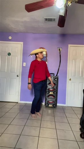 Discover the Art of Zapateado from Tierra Caliente