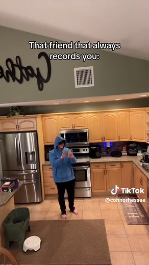 Like help me Girl😭😭