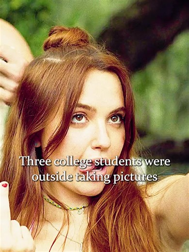 Suasana duka menyelimuti Kota Mashhad, Iran, menyusul konfirmasi kematian Pemimpin Tertinggi Ayatollah Ali Khamenei dalam serangan brutal Amerika Serikat (AS) dan Israel, Sabtu (28/2). Dalam rekaman tersebut, sejumlah orang terdengar menangis histeris mengetahui kematian Khamenei, sementara beberapa lainnya tampak jatuh pingsan di lantai karena duka yang mendalam. - Selengkapnya kunjungi website dengan klik link di bio atau download aplikasi di Appstore dan Google Play Store. #inilahnews #inilah