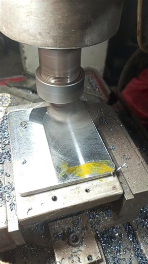 menual miling machine work ing