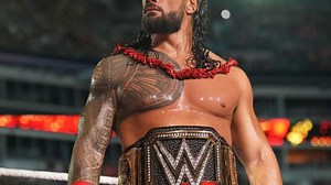 他是罗曼·雷恩斯，从被憎恨的英雄，到受人爱戴的恶棍！