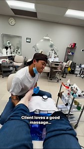 173K views · 1.3K reactions | Client love it when a nail tech does good massage. * Thank you for your support. Make sure to Follow, Like, and Share. * * #fblifestyle #stickers #gold #golden #autumn #nailtech #nails #nailart #pedicure #yellowflower | Minh Thai | Facebook