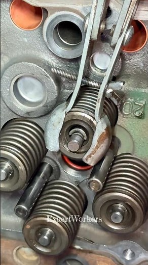 valves spring lock adjustment skills #valve #short #engine #youtubeshorts #trending