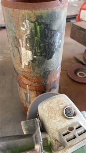 NDT - Test area preparation-Removing rust on welds