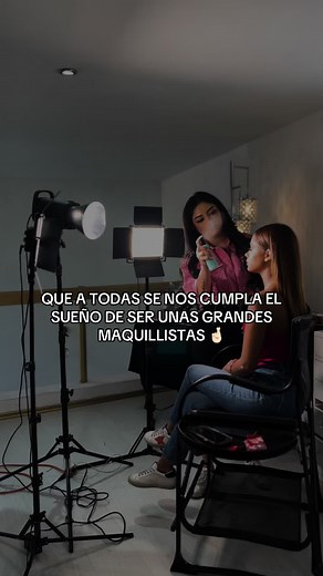 Tutorial de Maquillaje: Cumple tus Sueños Como Maquillista