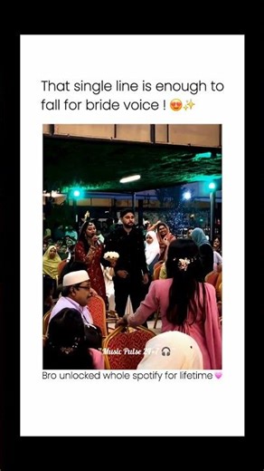 Bride’s Sweet Voice Steals Hearts 💖 | Wedding Live Singing Goes Viral.