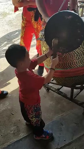CNY lion dance performance - playing gong