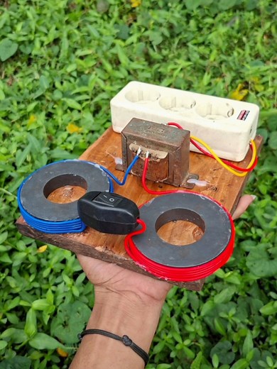 314K views · 3.4K reactions | coils of copper wire wound around of near large ring magnets or magnet assemblies | Munwar Jaan | Facebook