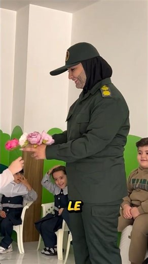 Un Policía Salvó a un Niño en el Último Segundo 😊❤️