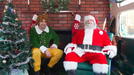 Come check out our historic Christmas trolley on Saturday from 4-6 p.m. at Wright Stop Plaza! Take a ride with Santa and his magical elf! | Greater Dayton RTA
