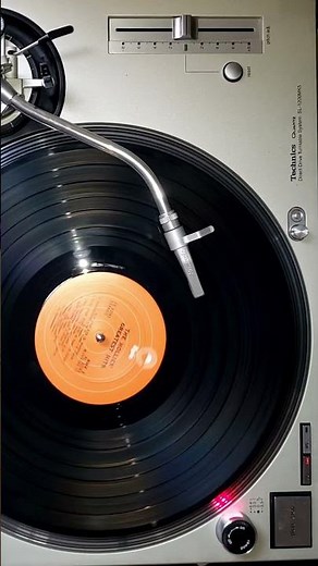 The Hollies - Long Cool Woman in a Black Dress - Vinyl Spin