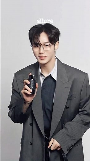 #제작지원 준서의 화이트데이 필승템은?!🍭🥰 | 얼루어코리아 Allure Korea #alphadriveone #ald1 #알파드라이브원 #준서 ‪@ALD1.official‬