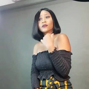 139K views · 1.5K reactions | HURRY SHASHA WIGS PRE VALENTINE PROMO IS HERE ,This is going for 220 GH CEDIS formally going for 400 CEDIS PERUVIAN HAIR COME GRAB YOUR OWN NOW DELIVERY TO ACCRA AND ITS ENVIRONS CALL US AND WHATS AP US ON 054-1733368 and 0302904401 | ShaSha wigs. | Facebook