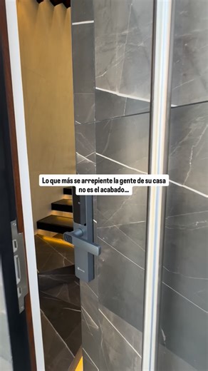 Una casa no se define por los acabados, sino por cómo fue distribuida. Aquí hablamos de diseño, proceso y decisiones que sí importan al construir. 📍 Puebla, México 📞 222 299 8945 #ExaedroConstructora #CasasBienPensadas #DistribuciónDeEspacios #ArquitecturaConSentido #CasasEnPuebla | Exaedroconstructora