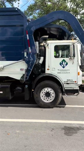 Waste Connection Mack Horn!