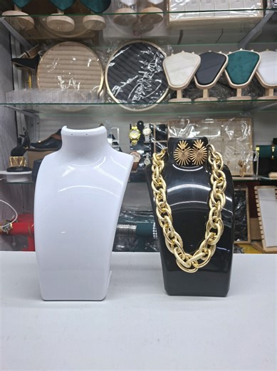 Affordable Necklace Display Stands for New Businesses