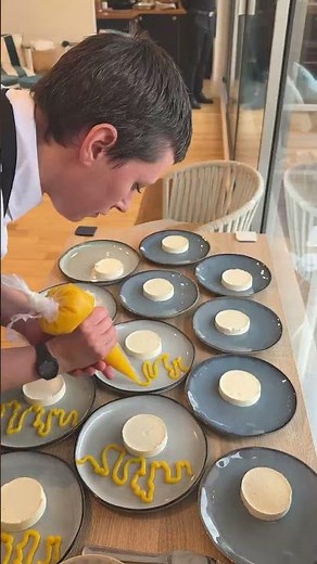 Dans les coulisses d'un repas d'entreprise à Paris