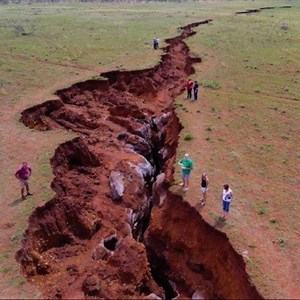 This massive crack will split Africa and create a new ocean! 😨🌊 Subscribe for updates: bit.ly/EdgeOfWonderSub | Edge of Wonder