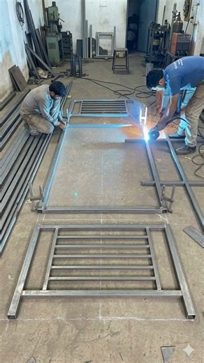 Bharat_Welding👨‍🏭🏗️👩‍🏭 on Instagram: "MS bed design #weldinglife #welder #welding #ironart"
