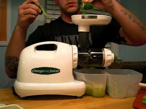 Omega 8004 Juicer Review/Setup/Demonstration