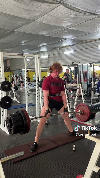 Тгк - @zizaxdd #становаятяга #становаятягасумо #deadlift #gym #зал #качалка #fypgym #fyp #бодибилдинг #пауэрлифтинг #motivation #gymmotivation #powerlifting