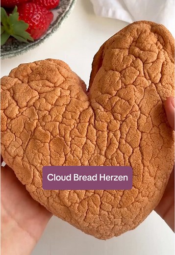 Wolke 7: Leckeres Rezept für luftigen Eiweißkuchen