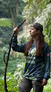 6.7K views · 731 reactions | Sabían que los trucks de safari eran así? 凉 Pudimos ver todos los Big Five en #uganda  Y al final sale un mono baboon llamado @nitoguidecr #viajar #animales | Al infinito y más allá. | Facebook