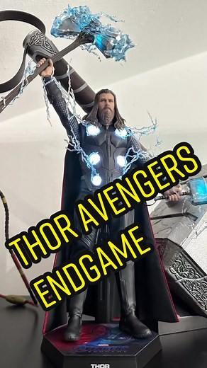 Thor Avengers Endgame 1/6 Scale Figure by Hot Toys Collectibles